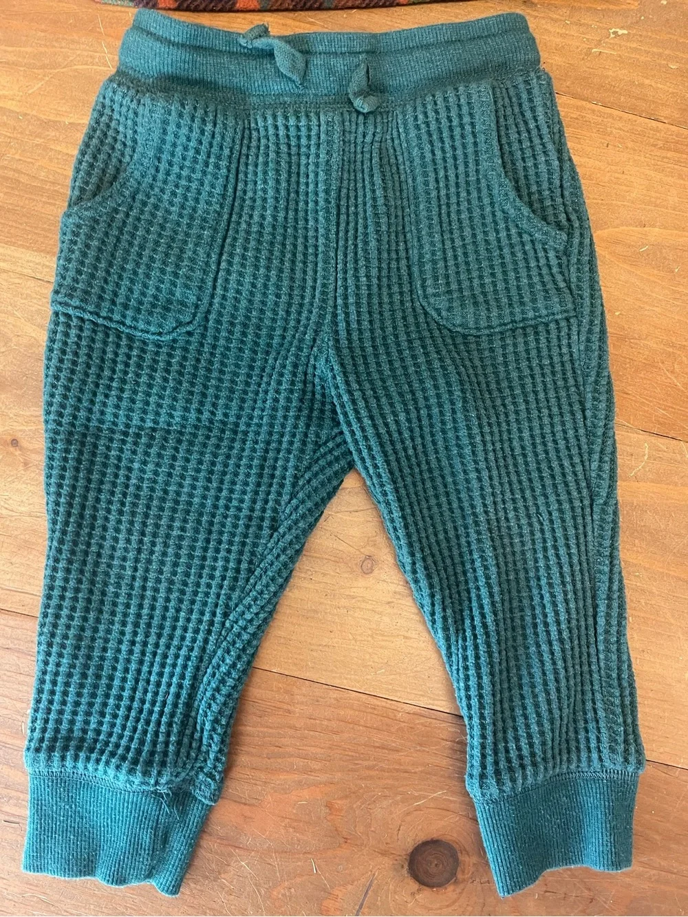 Size 2T. Cat & Jack set.